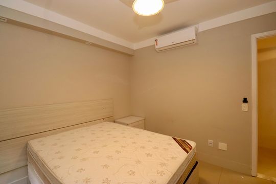Quarto de apartamento para alugar com 1 quarto, 54m² em Alphaville I, Salvador