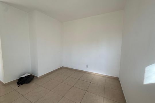 Apartamento para alugar com 2 quartos, 49m² em Metalúrgicos, Osasco