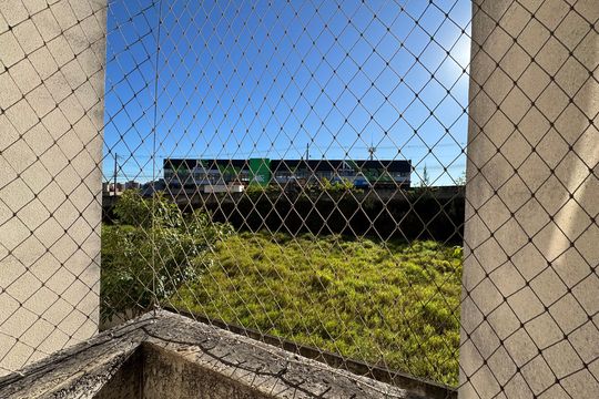 Sacada de apartamento para alugar com 2 quartos, 49m² em Metalúrgicos, Osasco