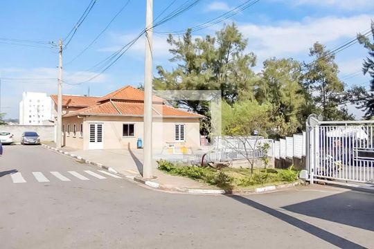 Área comum de apartamento para alugar com 2 quartos, 49m² em Metalúrgicos, Osasco