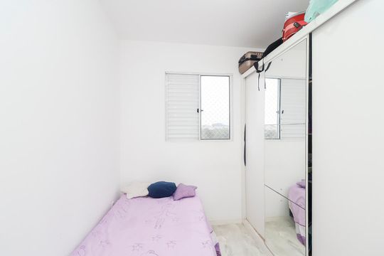 Quarto 2 de apartamento à venda com 2 quartos, 40m² em Itaquera, São Paulo