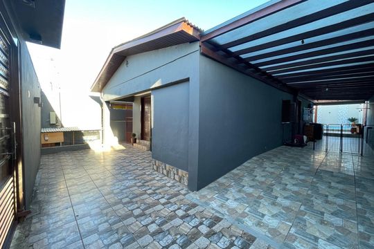 Casa à venda com 3 quartos, 118m² em São Miguel, São Leopoldo