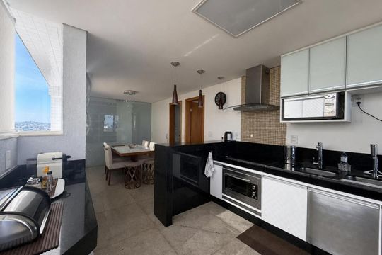 Cozinha de apartamento à venda com 3 quartos, 234m² em Dona Clara, Belo Horizonte