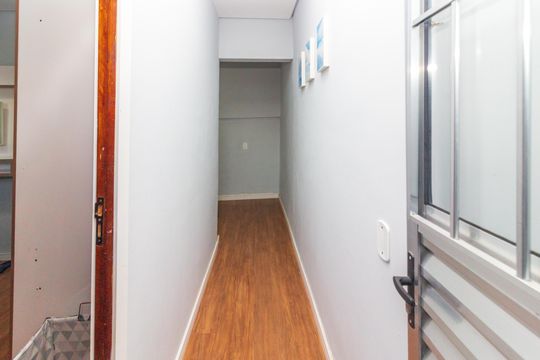 Corredor de apartamento à venda com 2 quartos, 80m² em Jardim Edilene, São Paulo