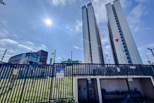 Fachada com Plaquinha de apartamento à venda com 2 quartos, 33m² em Vila Matilde, São Paulo
