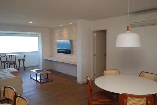 SALA de apartamento para alugar com 3 quartos, 110m² em Barra da Tijuca, Rio de Janeiro