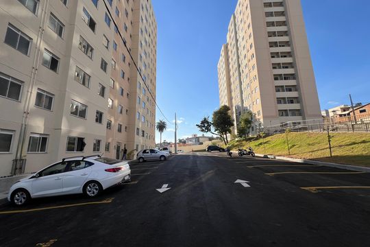 Garagem de apartamento para alugar com 2 quartos, 72m² em Tijuca, Belo Horizonte