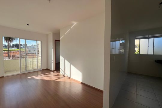 Sala de apartamento para alugar com 2 quartos, 72m² em Tijuca, Belo Horizonte