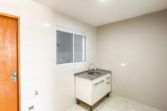 Cozinha  de casa de condomínio para alugar com 2 quartos, 70m² em Vila Ré, São Paulo