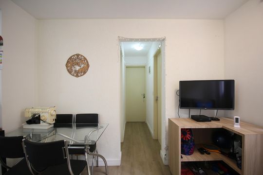 Sala e Sala de Jantar de apartamento à venda com 2 quartos, 42m² em Jardim Paris, São Paulo