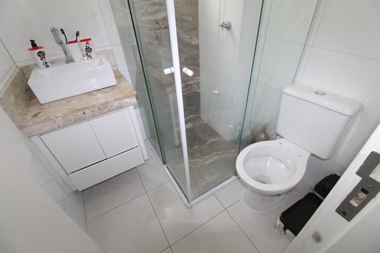 Banheiro de apartamento para alugar com 2 quartos, 50m² em Jardim Terras do Sul, São José dos Campos