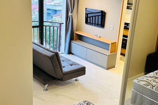 Sala de kitnet/studio à venda com 1 quarto, 38m² em Jardim Botânico, Porto Alegre