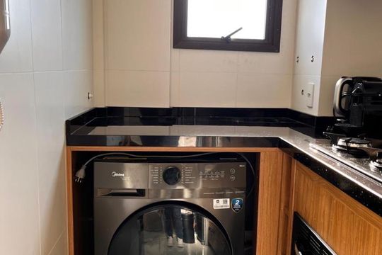 Área de serviço de kitnet/studio à venda com 1 quarto, 38m² em Jardim Botânico, Porto Alegre