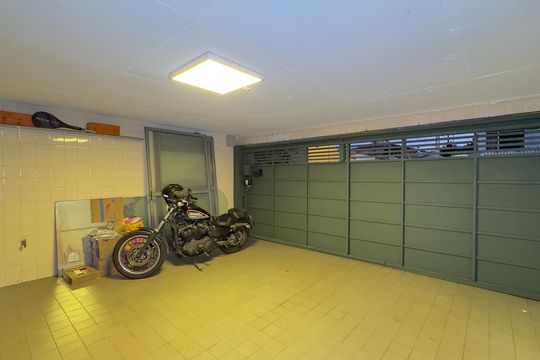 Garagem de casa à venda com 2 quartos, 500m² em Brooklin, São Paulo