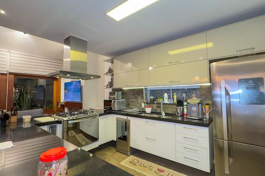 Cozinha de casa à venda com 2 quartos, 500m² em Brooklin, São Paulo