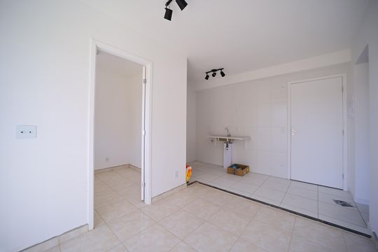Apartamento para alugar com 2 quartos, 40m² em Jardim Maringa, São Paulo