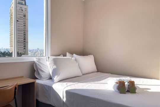 Quarto de apartamento para alugar com 2 quartos, 40m² em Cidade Jardim, São Paulo