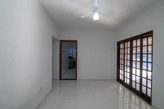 Sala de casa para alugar com 3 quartos, 250m² em Jardim Terras de Santo Antonio, Hortolândia