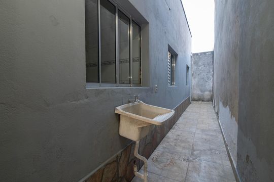 Área de Serviço de casa para alugar com 3 quartos, 250m² em Jardim Terras de Santo Antonio, Hortolândia
