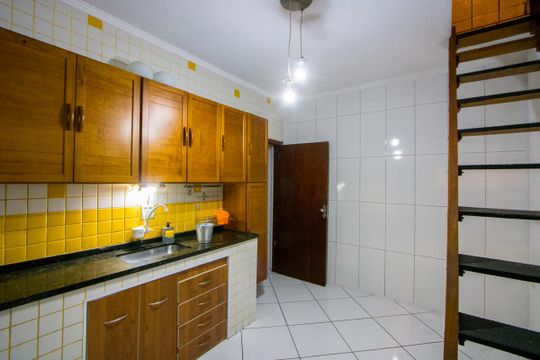 Cozinha de casa para alugar com 3 quartos, 100m² em Vila Pires, Santo André