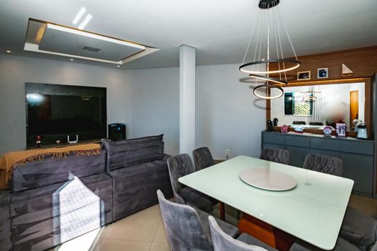 Apartamento à venda com 3 quartos, 130m² em Céu Azul, Belo Horizonte