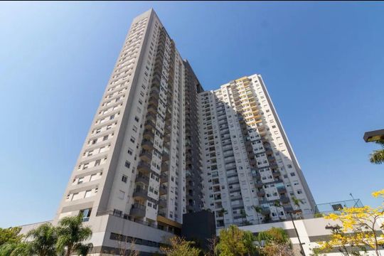 Fachada de apartamento à venda com 3 quartos, 68m² em Ferreira, São Paulo