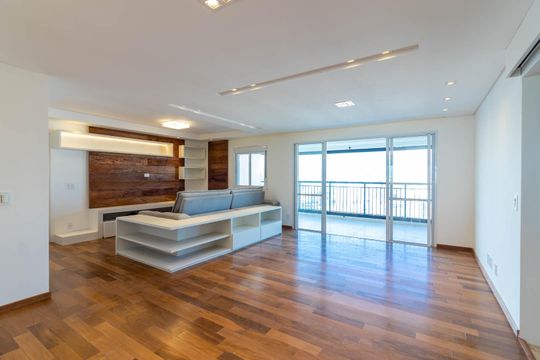 Apartamento à venda com 3 quartos, 163m² em Santa Teresinha, São Paulo