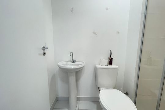 Banheiro de apartamento para alugar com 2 quartos, 32m² em Jardim Celeste, São Paulo