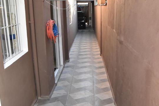 corredor de acesso a garagem de casa à venda com 4 quartos, 154m² em Vila Nova Jundiainopolis, Jundiaí
