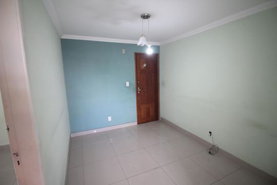 Apartamento à venda com 2 quartos, 40m² em Novo Riacho, Contagem