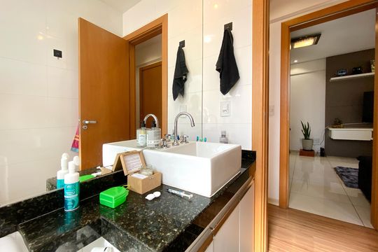 Banheiro de apartamento para alugar com 3 quartos, 90m² em Santa Tereza, Belo Horizonte