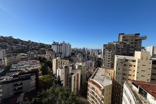 Vista  de apartamento à venda com 3 quartos, 94m² em Sion, Belo Horizonte