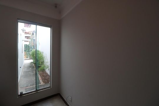 Sala  de casa para alugar com 4 quartos, 200m² em Jardim Karaíba, Uberlândia