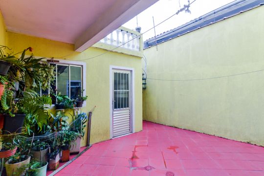 Edicula  de casa à venda com 5 quartos, 242m² em Cidade Martins, Guarulhos