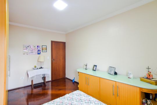 Quarto 1 - Suíte  de casa à venda com 5 quartos, 242m² em Cidade Martins, Guarulhos