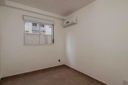 Quarto de apartamento para alugar com 2 quartos, 75m² em Buritis, Belo Horizonte
