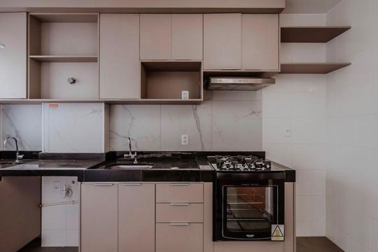 Cozinha de apartamento para alugar com 2 quartos, 75m² em Buritis, Belo Horizonte