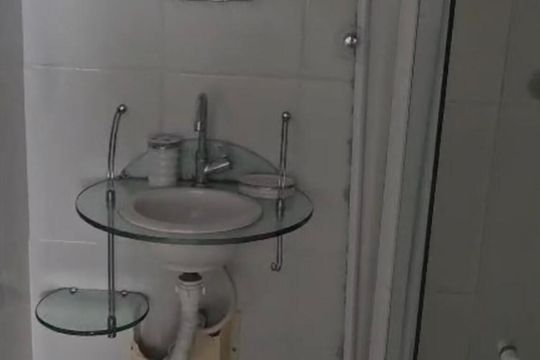 Banheiro de apartamento para alugar com 2 quartos, 49m² em Jardim América, Rio de Janeiro