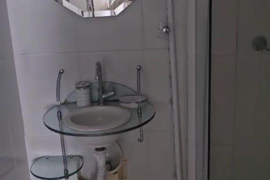 Banheiro de apartamento para alugar com 2 quartos, 49m² em Jardim América, Rio de Janeiro
