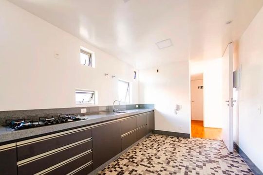 Cozinha e Área de Serviço de apartamento para alugar com 4 quartos, 156m² em Nova Suíça, Belo Horizonte