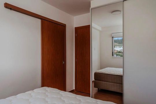 Quarto de apartamento para alugar com 2 quartos, 95m² em Buritis, Belo Horizonte
