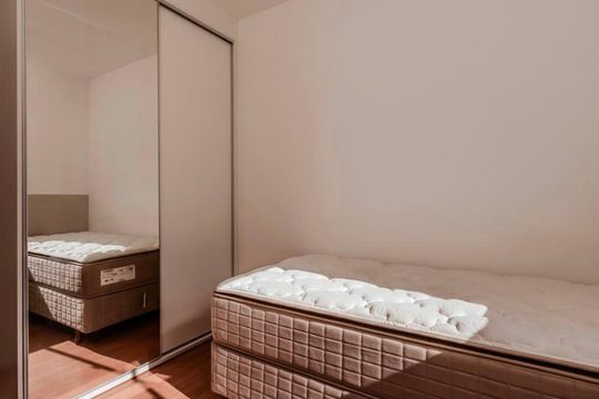 Quarto de apartamento para alugar com 2 quartos, 95m² em Buritis, Belo Horizonte