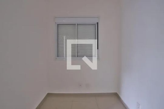 Quarto de apartamento para alugar com 2 quartos, 40m² em Vila Brás Cubas, São Paulo