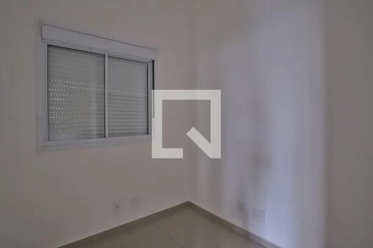 Quarto de apartamento para alugar com 2 quartos, 40m² em Vila Brás Cubas, São Paulo