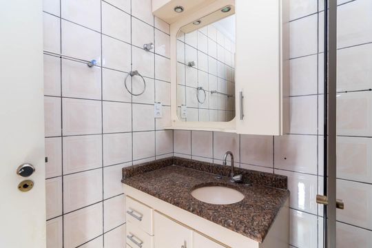 Banheiro da Suíte de apartamento para alugar com 3 quartos, 90m² em Santana, São Paulo