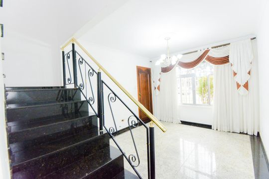 Casa para alugar com 3 quartos, 125m² em Vila Progresso, Guarulhos