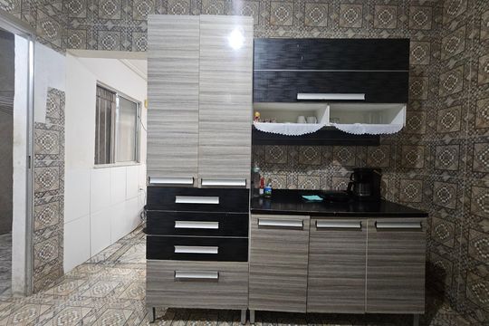 Cozinha de casa para alugar com 1 quarto, 32m² em Ondina, Salvador