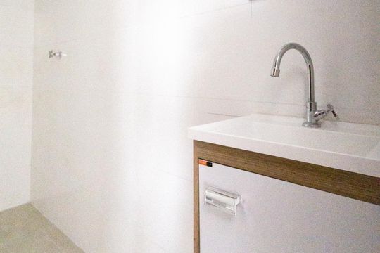 Banheiro  de apartamento para alugar com 2 quartos, 38m² em Cidade Mãe do Céu, São Paulo