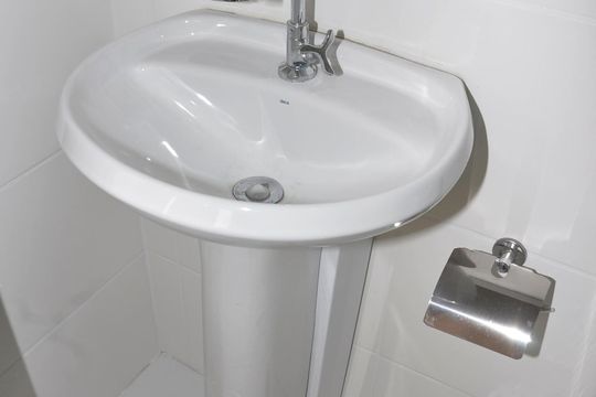Detalhe - Banheiro Social de apartamento para alugar com 2 quartos, 32m² em Jardim Iris, São Paulo
