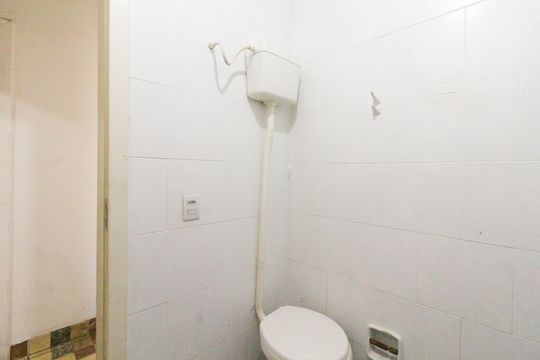 Banheiro de casa para alugar com 3 quartos, 128m² em Marechal Rondon, Canoas